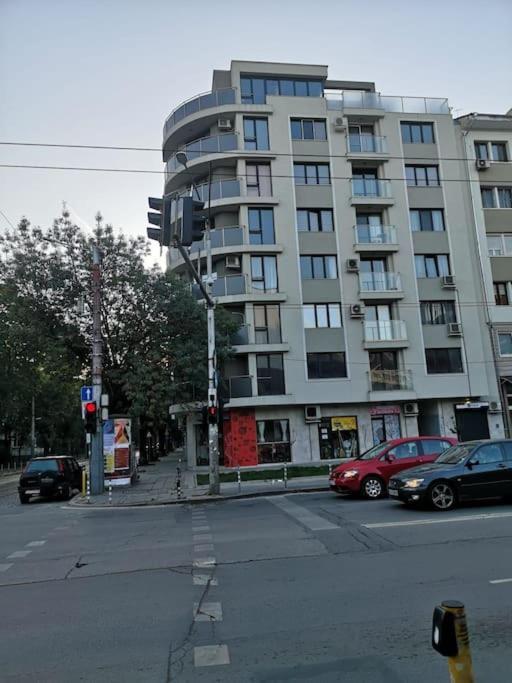 Apartamento Opalchenska / Pirotska *