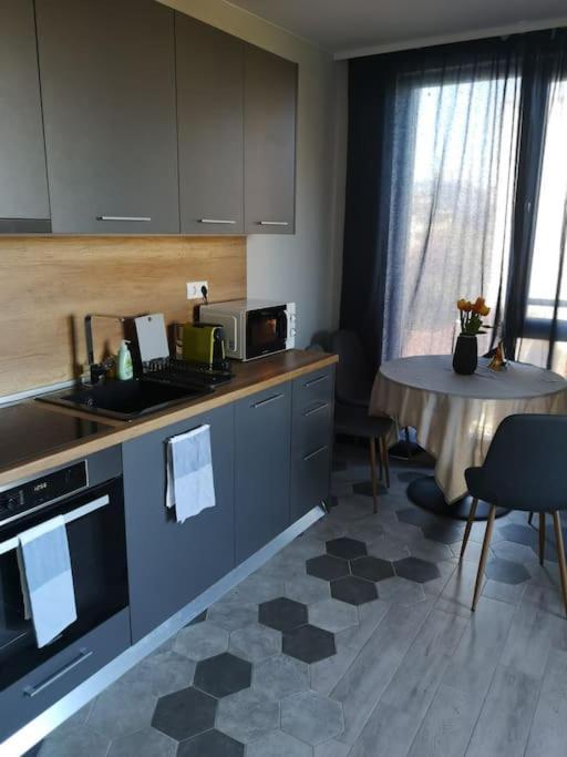 Opalchenska / Pirotska Apartamento Sofía